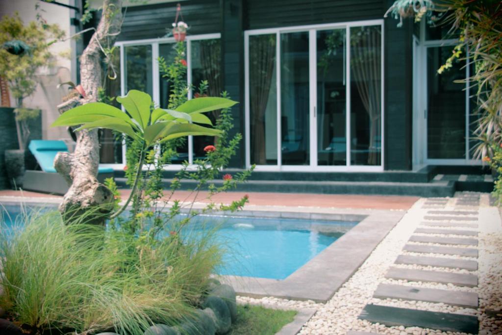 The Nakula Villas Kuta Lombok Exterior foto